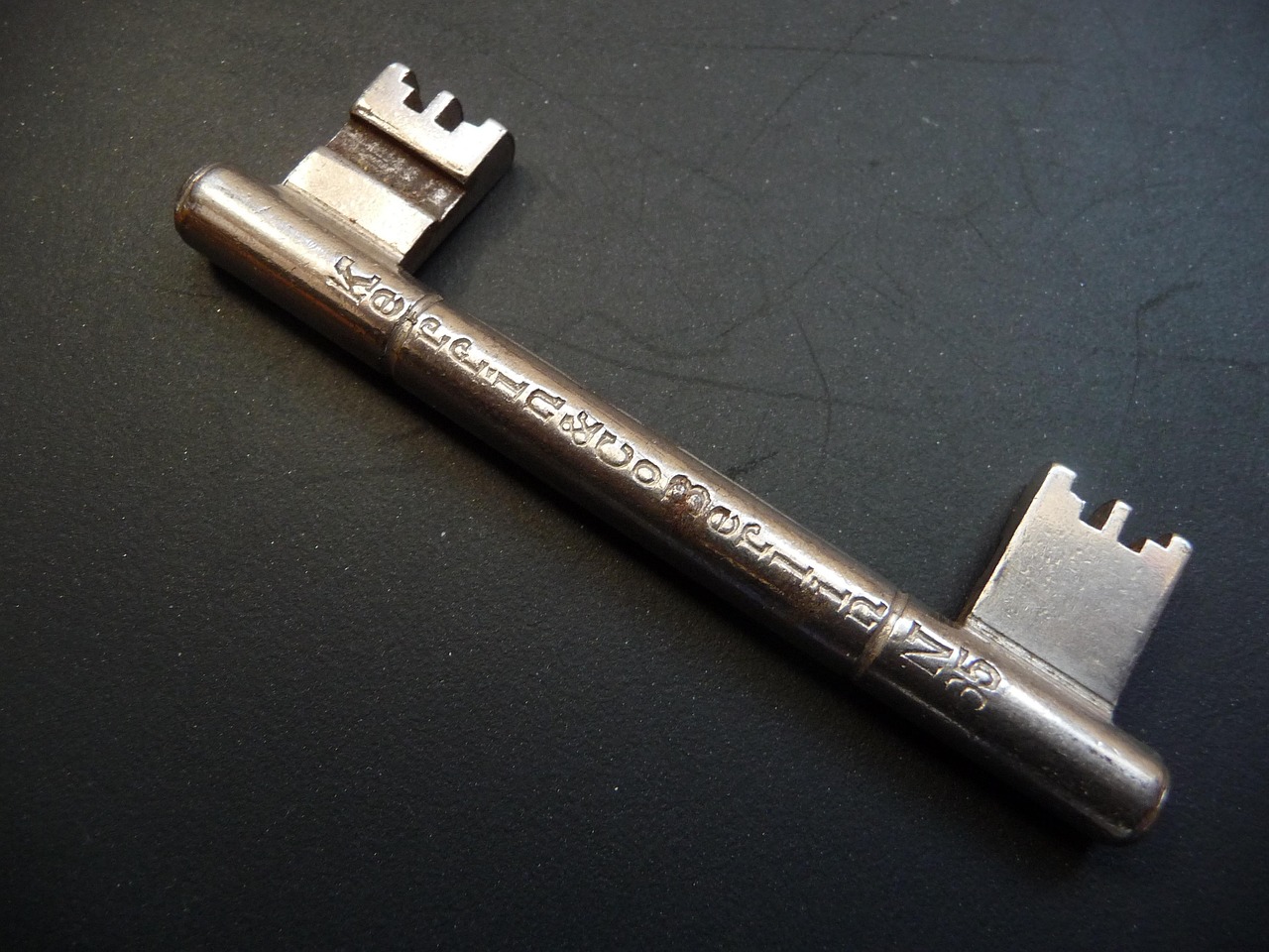 berlin key, key, close, secure, security, double safe, lock safe, lock security